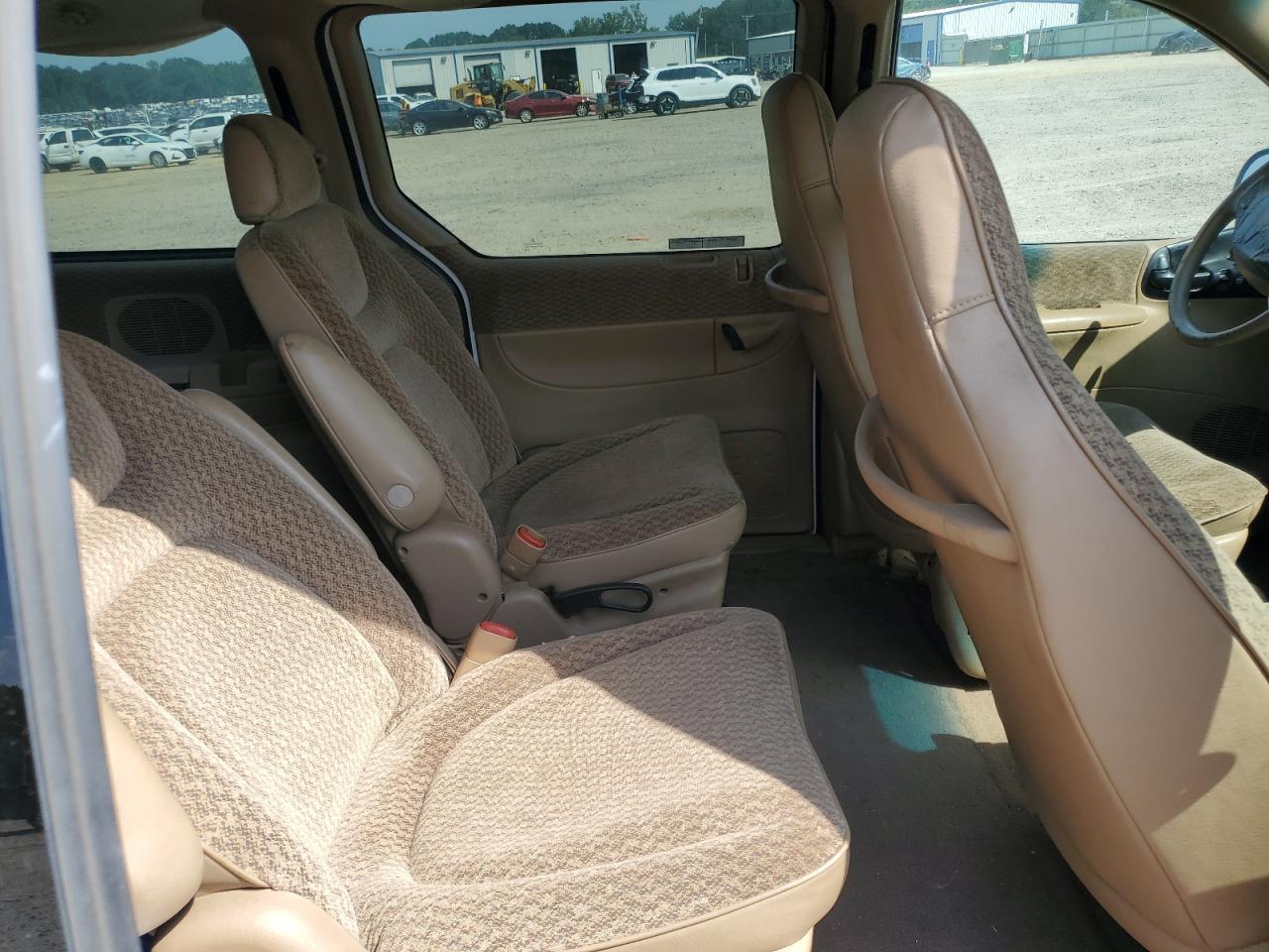 2000 Dodge Grand Caravan Se VIN: 2B4GP44G0YR584617 Lot: 81459815