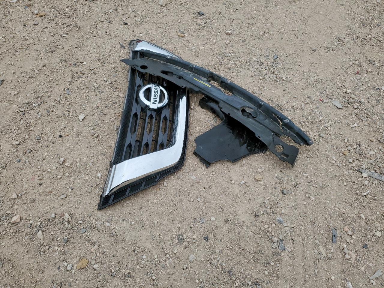 2018 Nissan Pathfinder S VIN: 5N1DR2MN4JC640054 Lot: 84292885