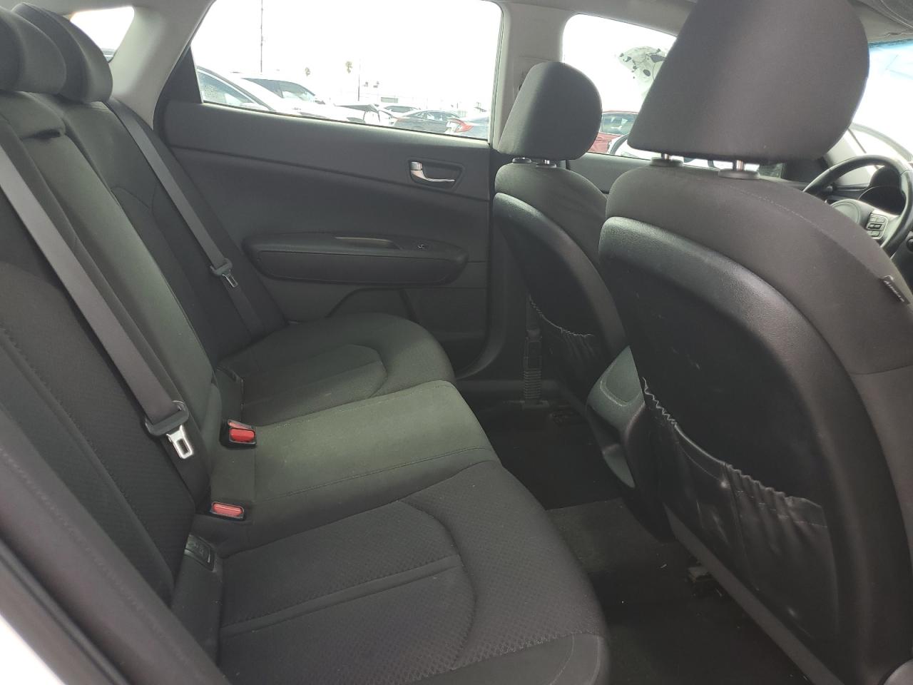 2017 Kia Forte Lx VIN: 3KPFK4A72HE021099 Lot: 81797645