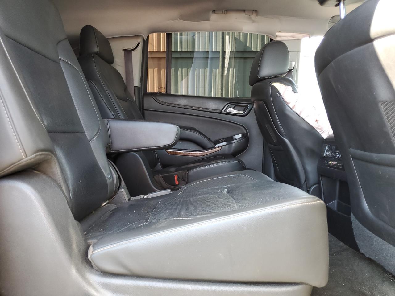 2015 Chevrolet Suburban K1500 Ltz VIN: 1GNSKKKC0FR251425 Lot: 81268915