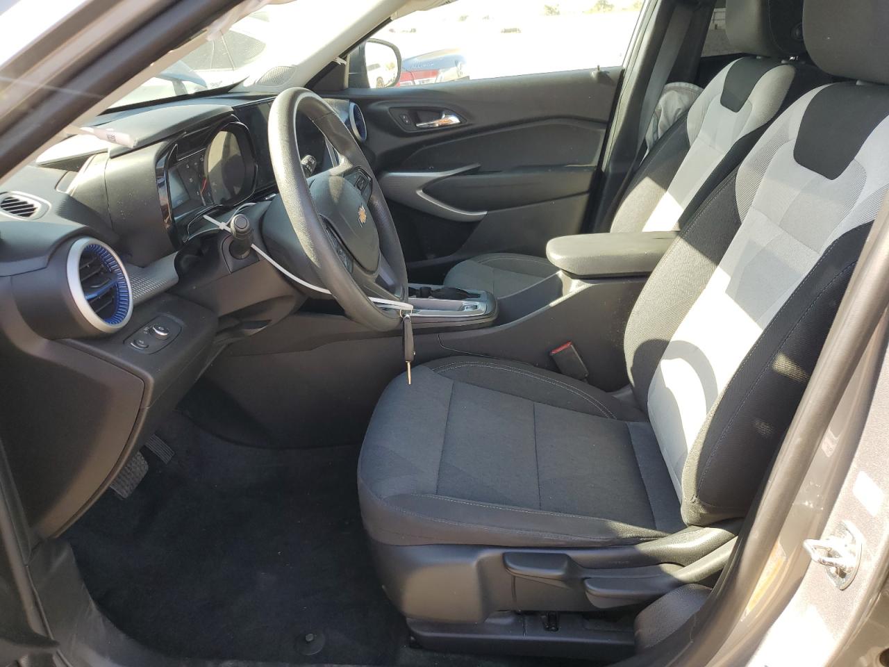 2024 Chevrolet Trax Ls VIN: KL77LFE23RC125411 Lot: 81085405