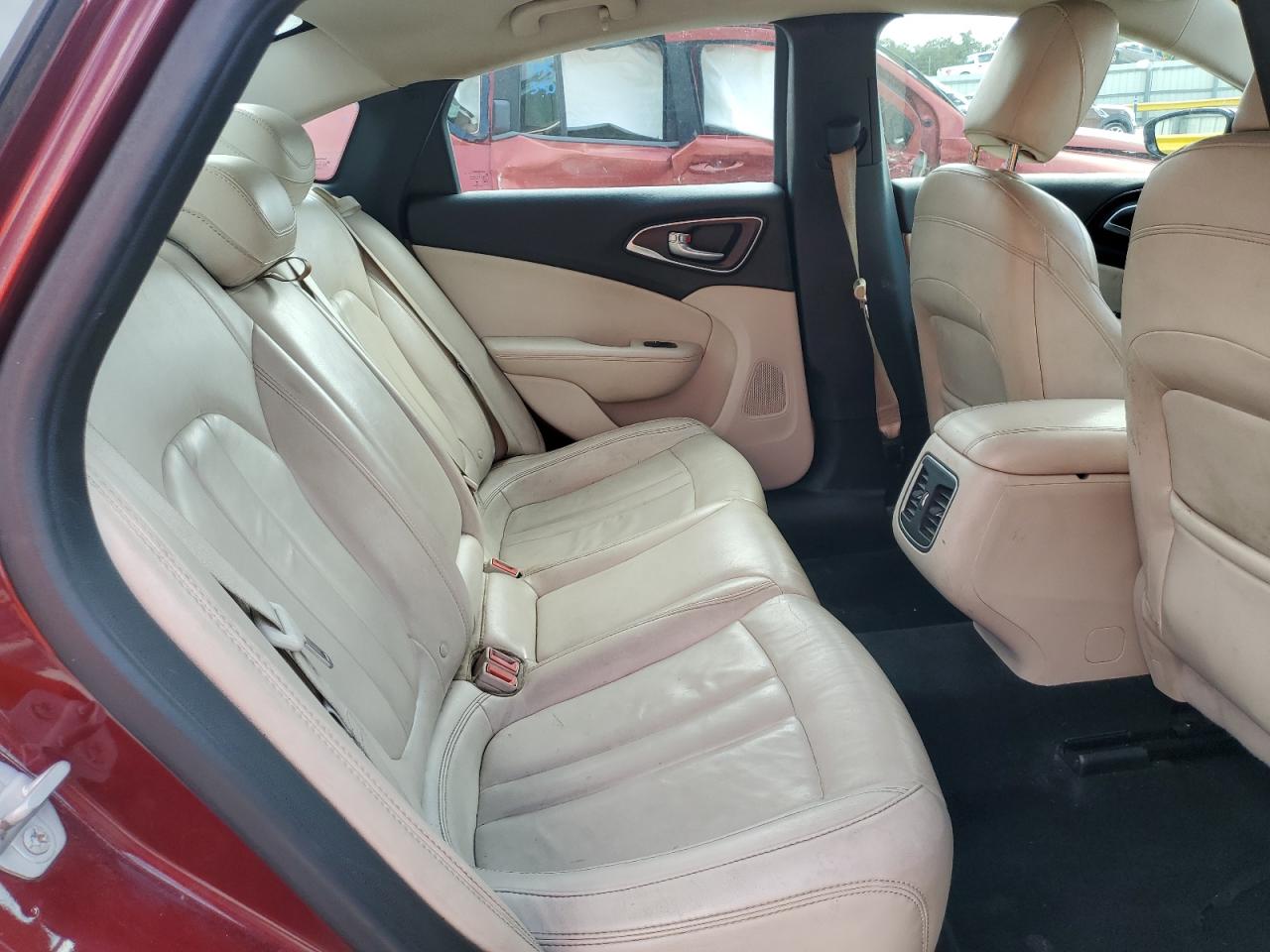 2015 Chrysler 200 C VIN: 1C3CCCEGXFN583298 Lot: 84180055