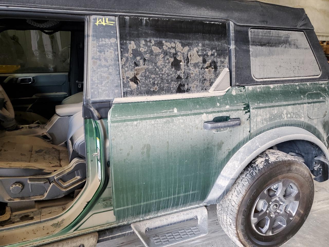 2023 Ford Bronco Base VIN: 1FMEE5BP9PLB82087 Lot: 81401365