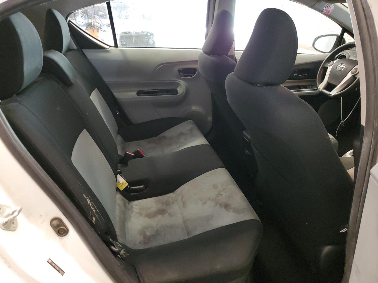 2013 Toyota Prius C VIN: JTDKDTB3XD1556550 Lot: 81502065