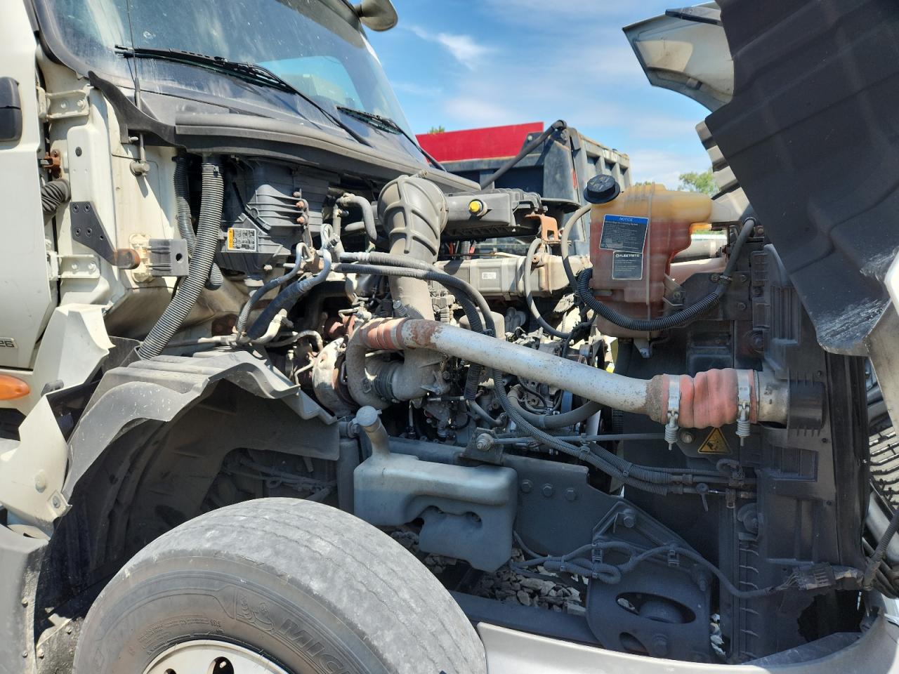 2020 International Lt625 Semi Truck VIN: 3HSDZTZR6LN815526 Lot: 70263525