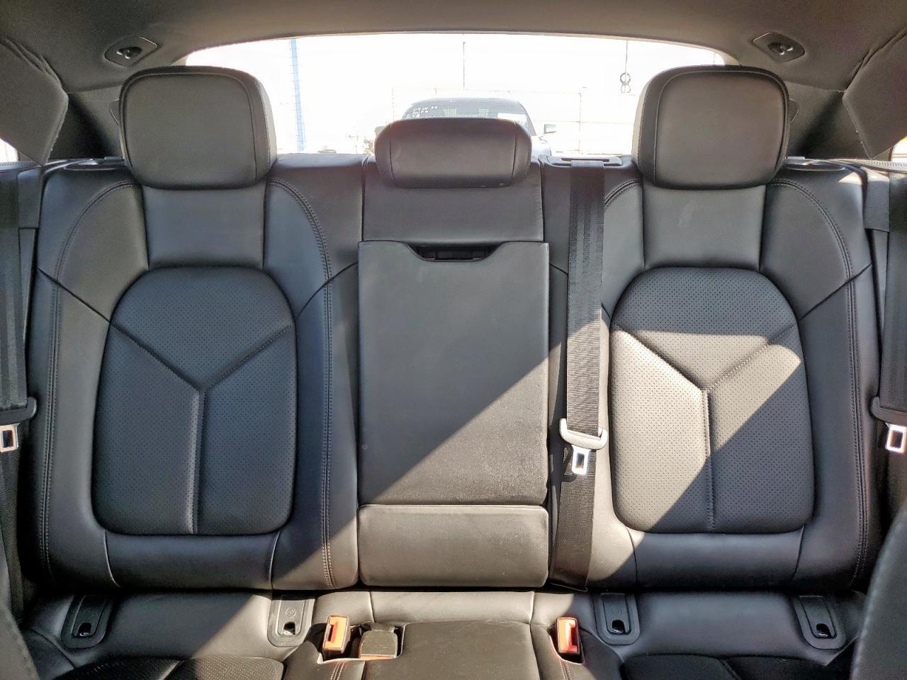 2018 Porsche Macan VIN: WP1AA2A58JLB04662 Lot: 71006695