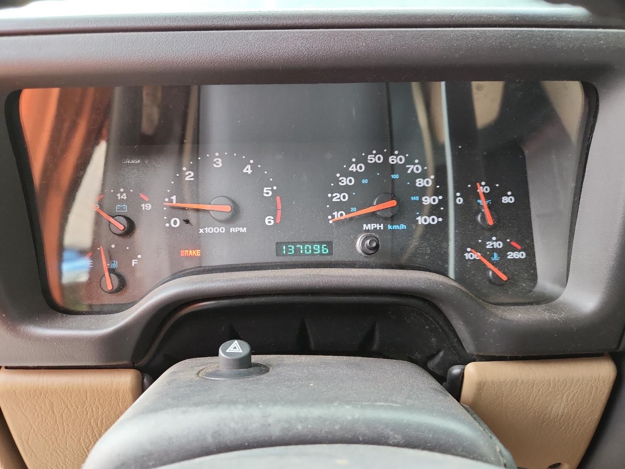 2001 Jeep Wrangler / Tj Sahara VIN: 1J4FA59S31P324555 Lot: 84462425