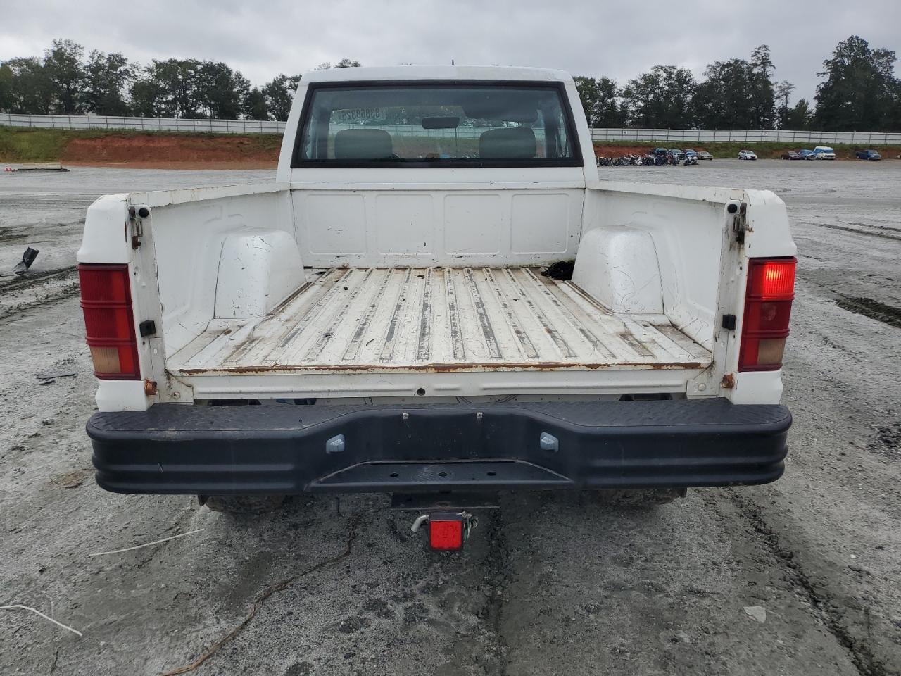 1991 Jeep Comanche VIN: 1J7FT26S9ML581330 Lot: 83868325
