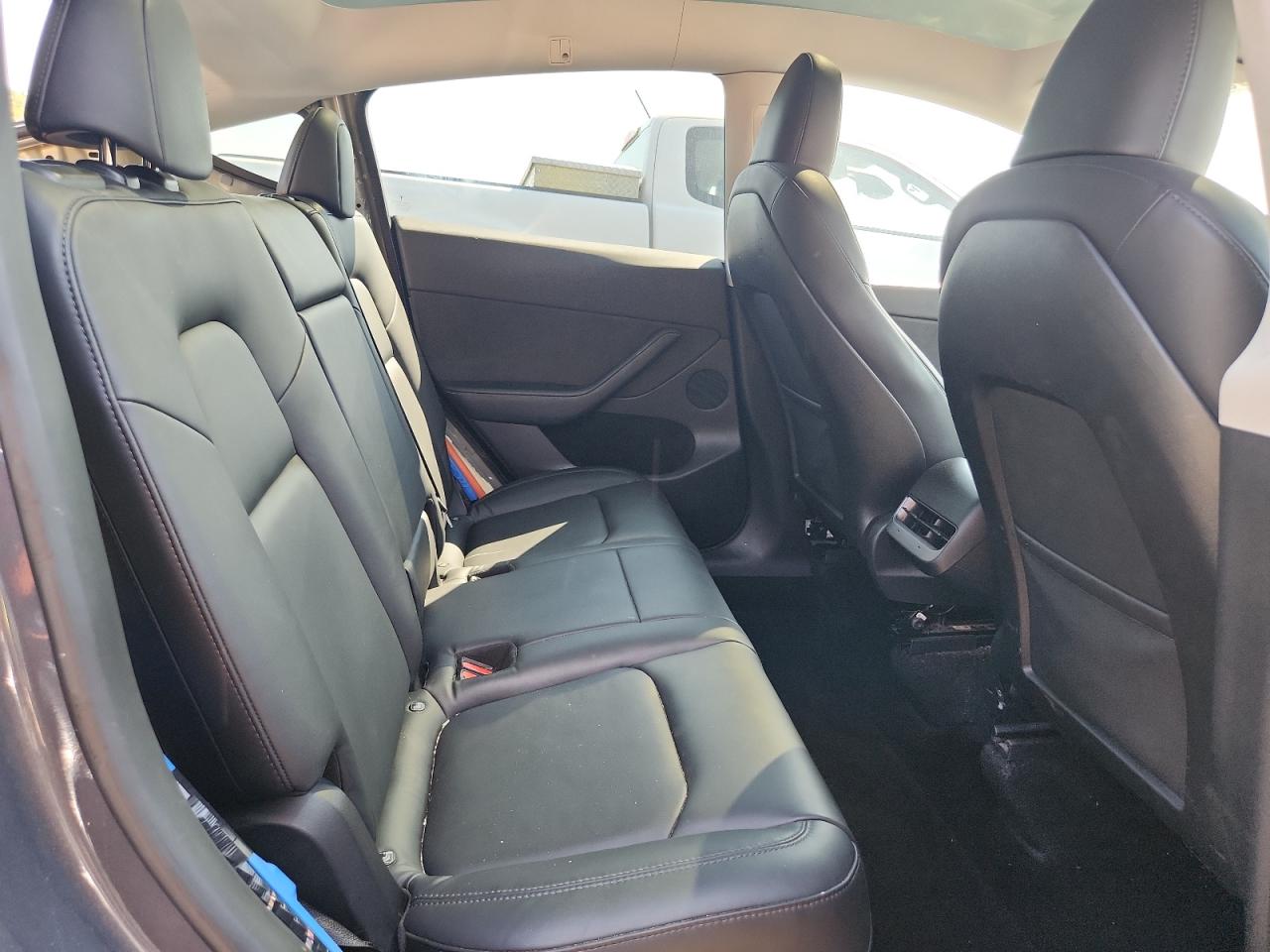 2023 Tesla Model Y VIN: 7SAYGDEE9PA054581 Lot: 80888495