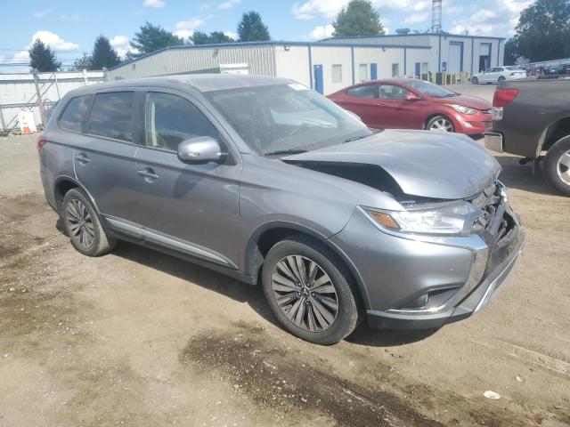  MITSUBISHI OUTLANDER 2019 Серебристый