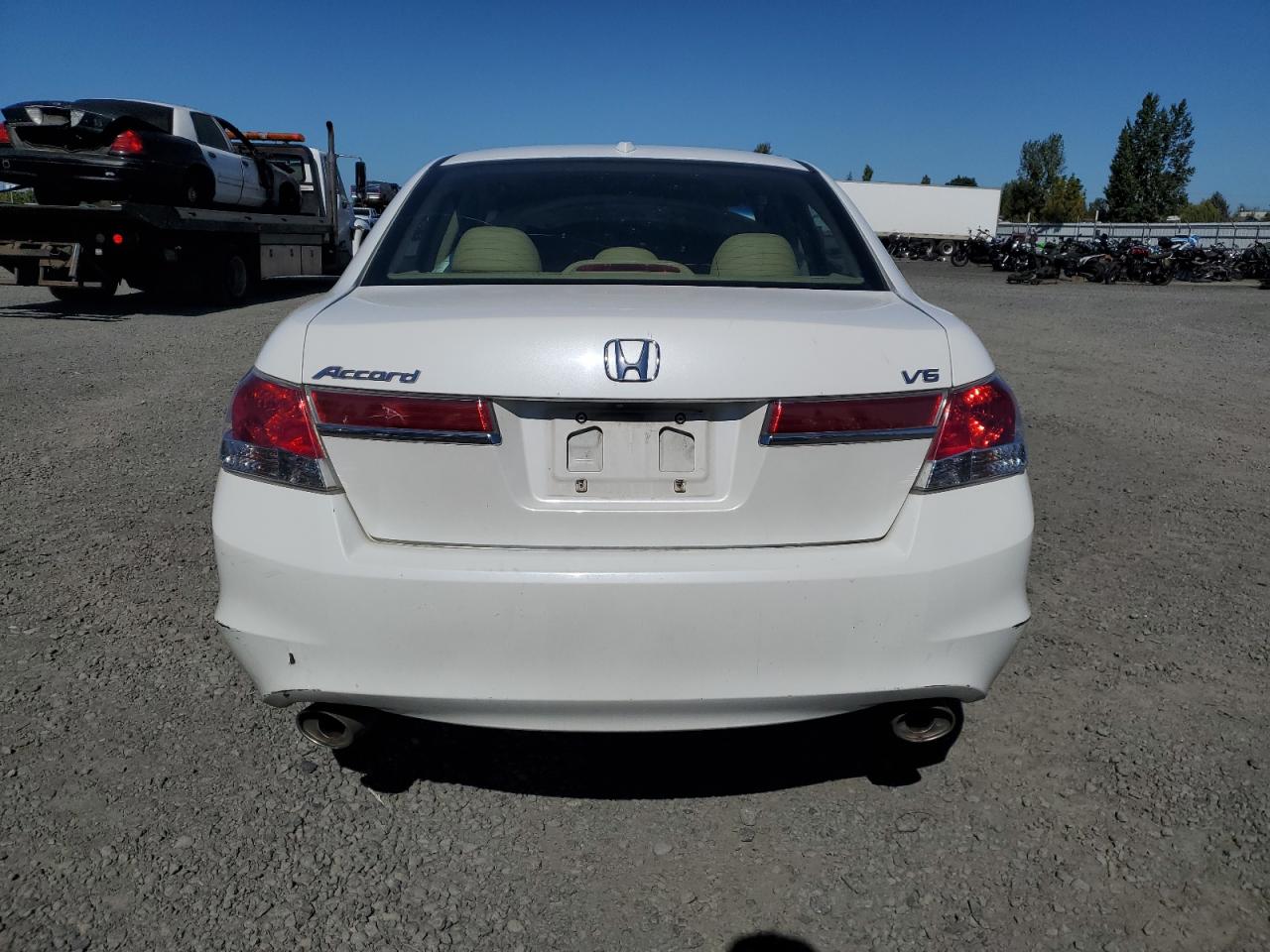 2011 Honda Accord Exl VIN: 1HGCP3F83BA028509 Lot: 81435935