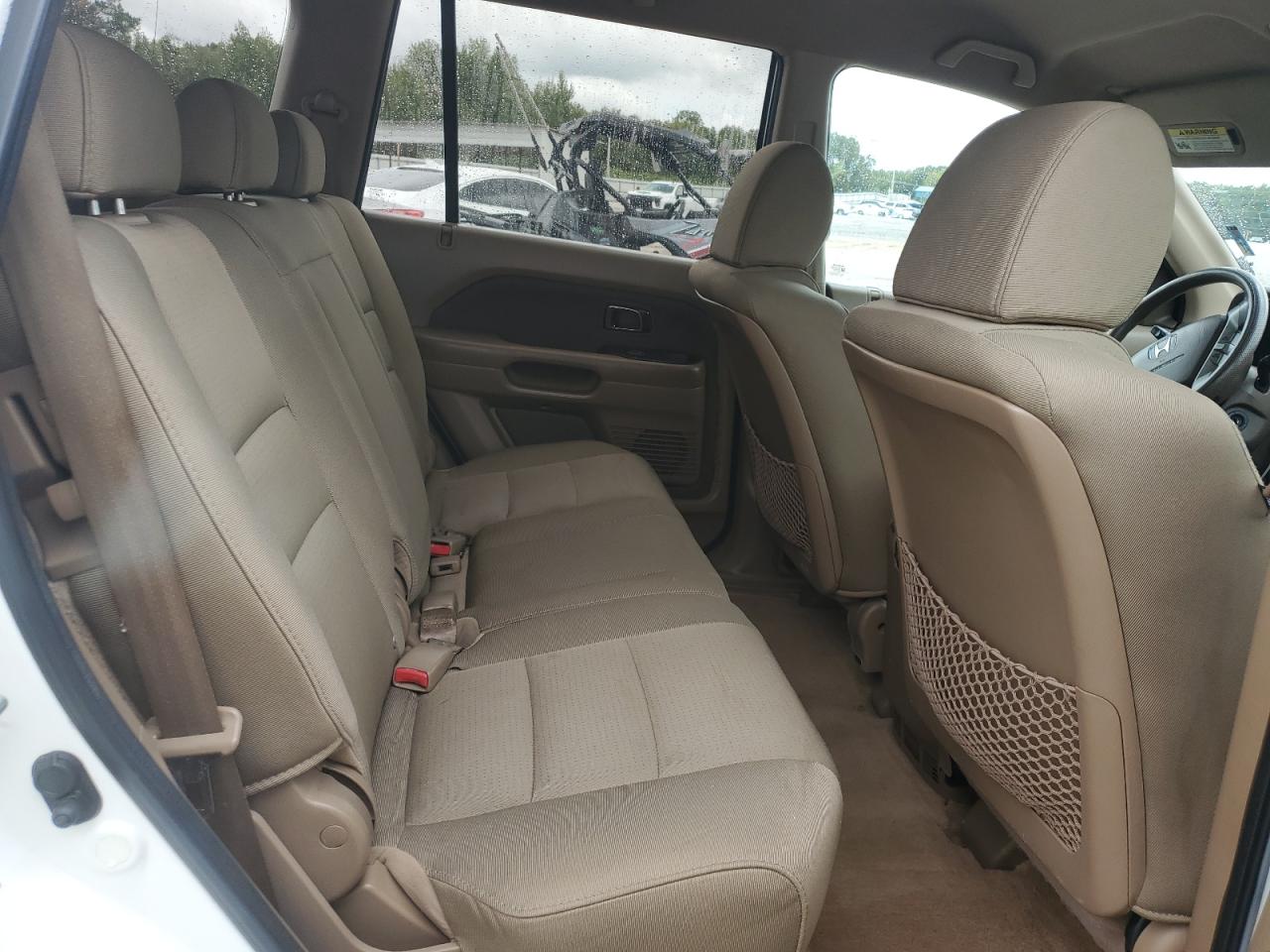 2007 Honda Pilot Lx VIN: 5FNYF28107B004152 Lot: 84052695