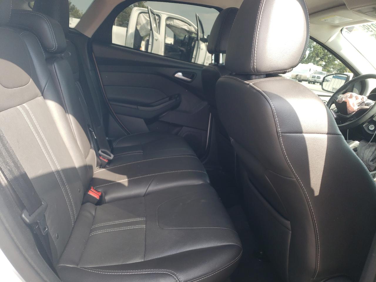 2014 Ford Focus Se VIN: 1FADP3K21EL213452 Lot: 80199475