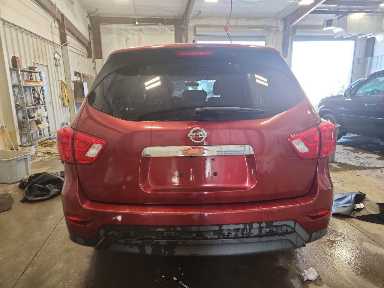 2017 Nissan Pathfinder S VIN: 5N1DR2MN8HC647390 Lot: 80296975