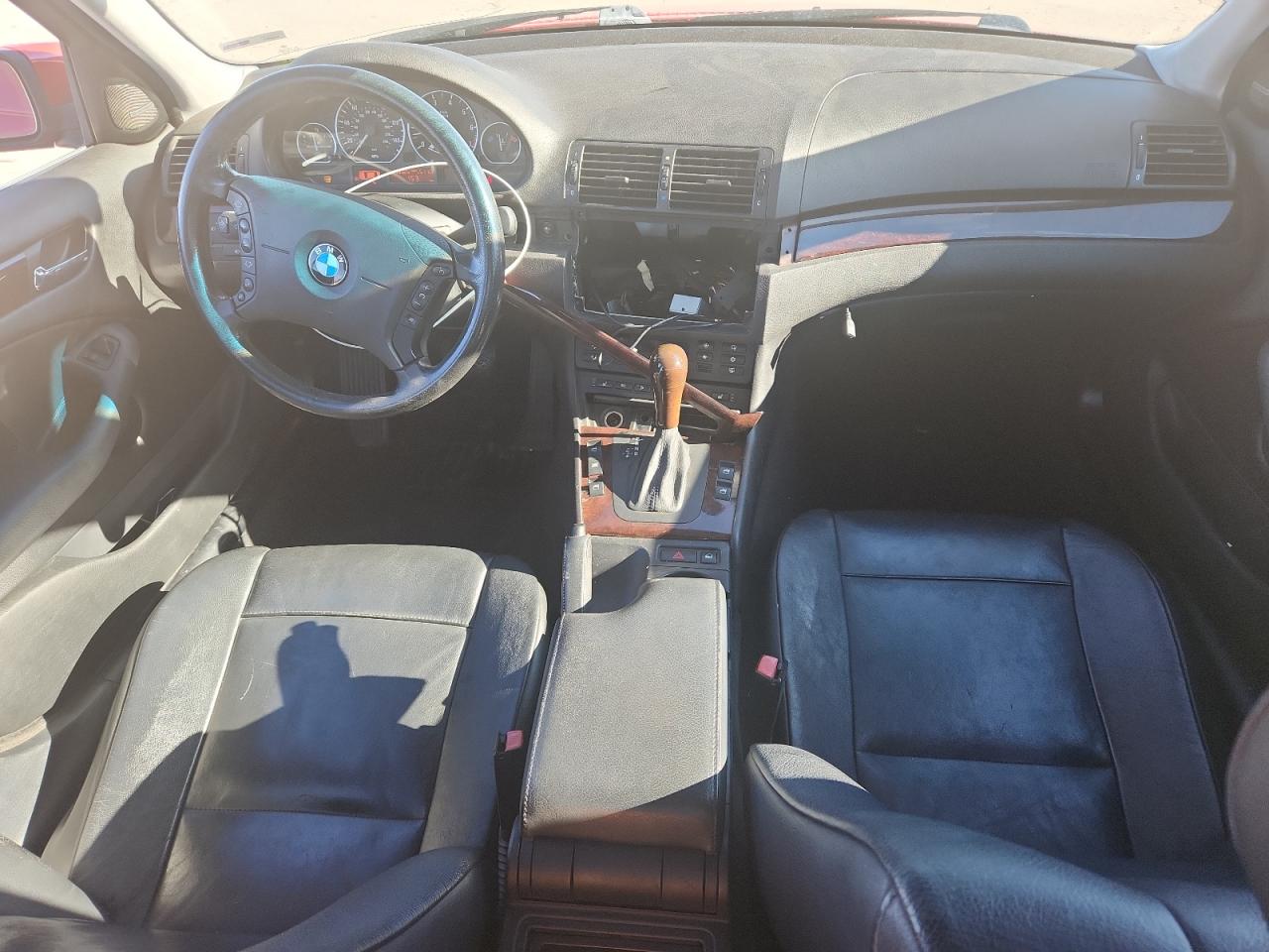 2005 BMW 330 Xi VIN: WBAEW53435PN37232 Lot: 84393915