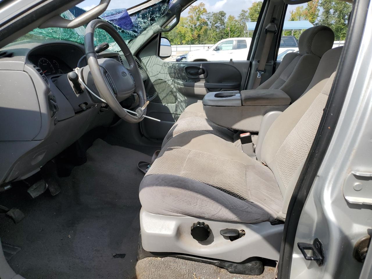 2002 Ford F150 Supercrew VIN: 1FTRW08L62KB47564 Lot: 83905385