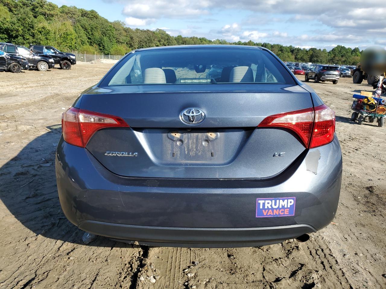 2017 Toyota Corolla L VIN: 5YFBURHE6HP706974 Lot: 81197535