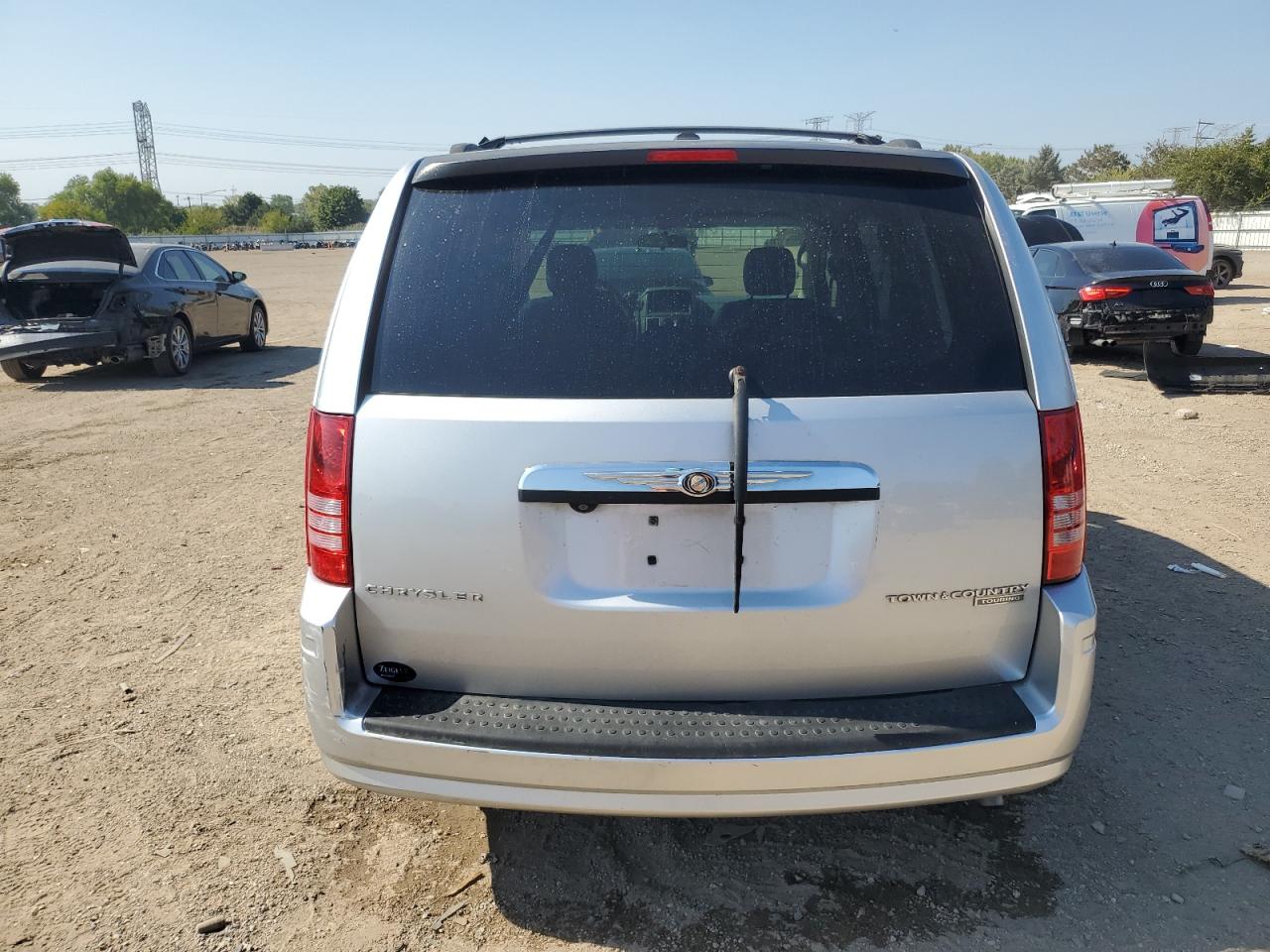 2010 Chrysler Town & Country Touring VIN: 2A4RR5D18AR109935 Lot: 81154385