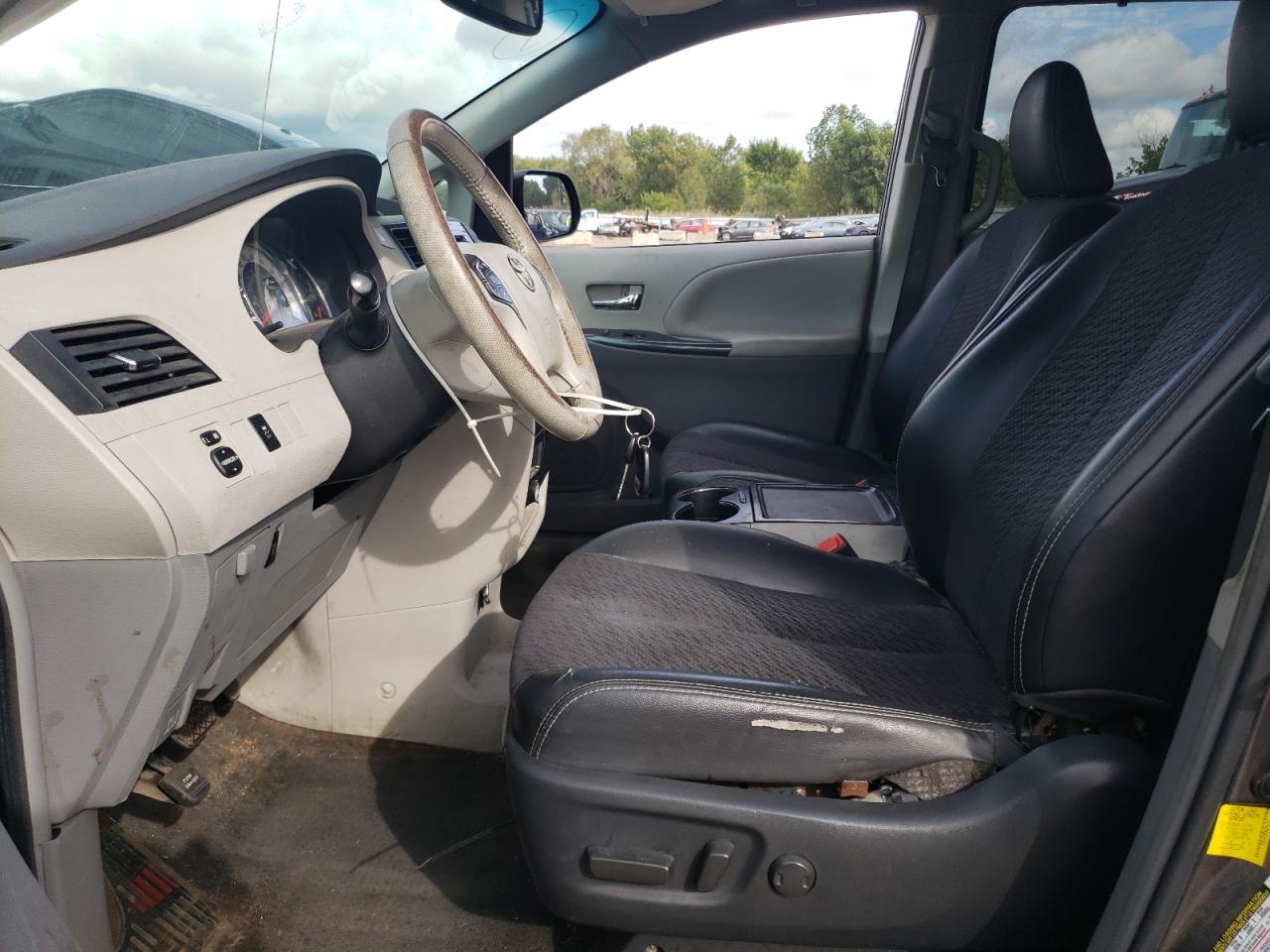 2012 Toyota Sienna Sport VIN: 5TDXK3DC0CS183187 Lot: 84005925