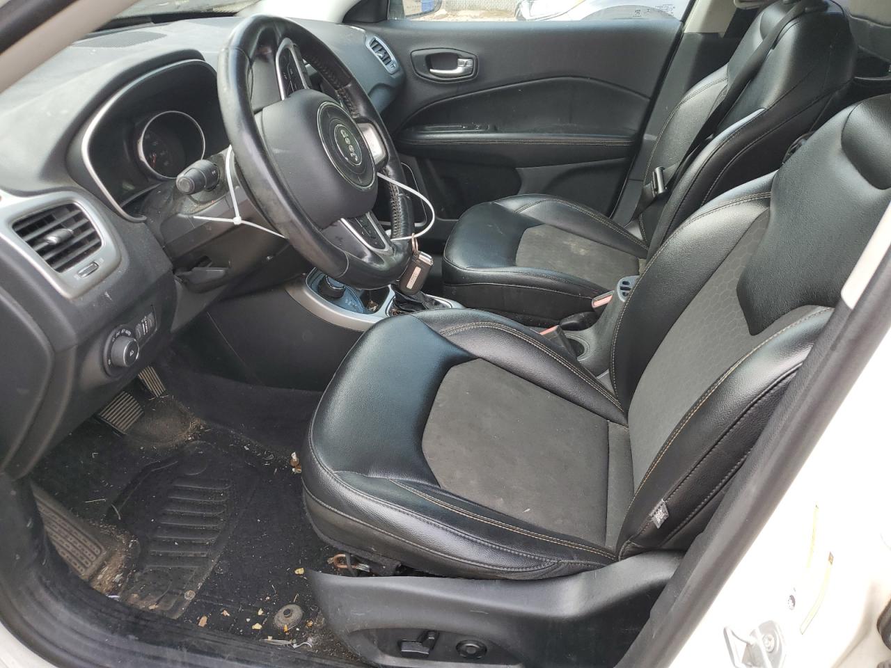 2018 Jeep Compass Latitude VIN: 3C4NJDBB3JT254590 Lot: 81310705