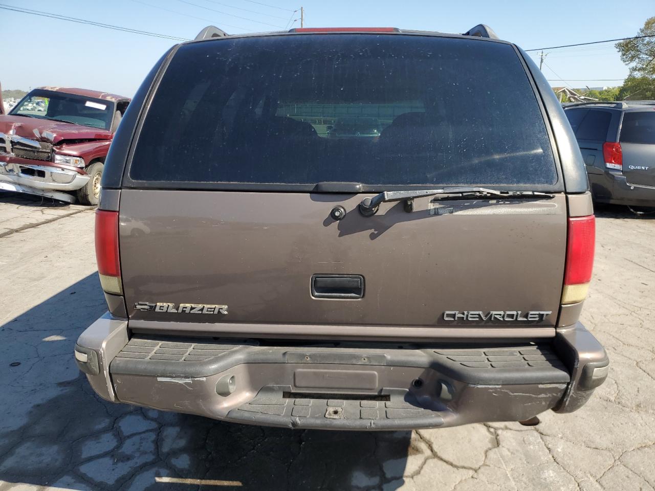 1998 Chevrolet Blazer VIN: 1GNCS13WXW2207884 Lot: 80690405