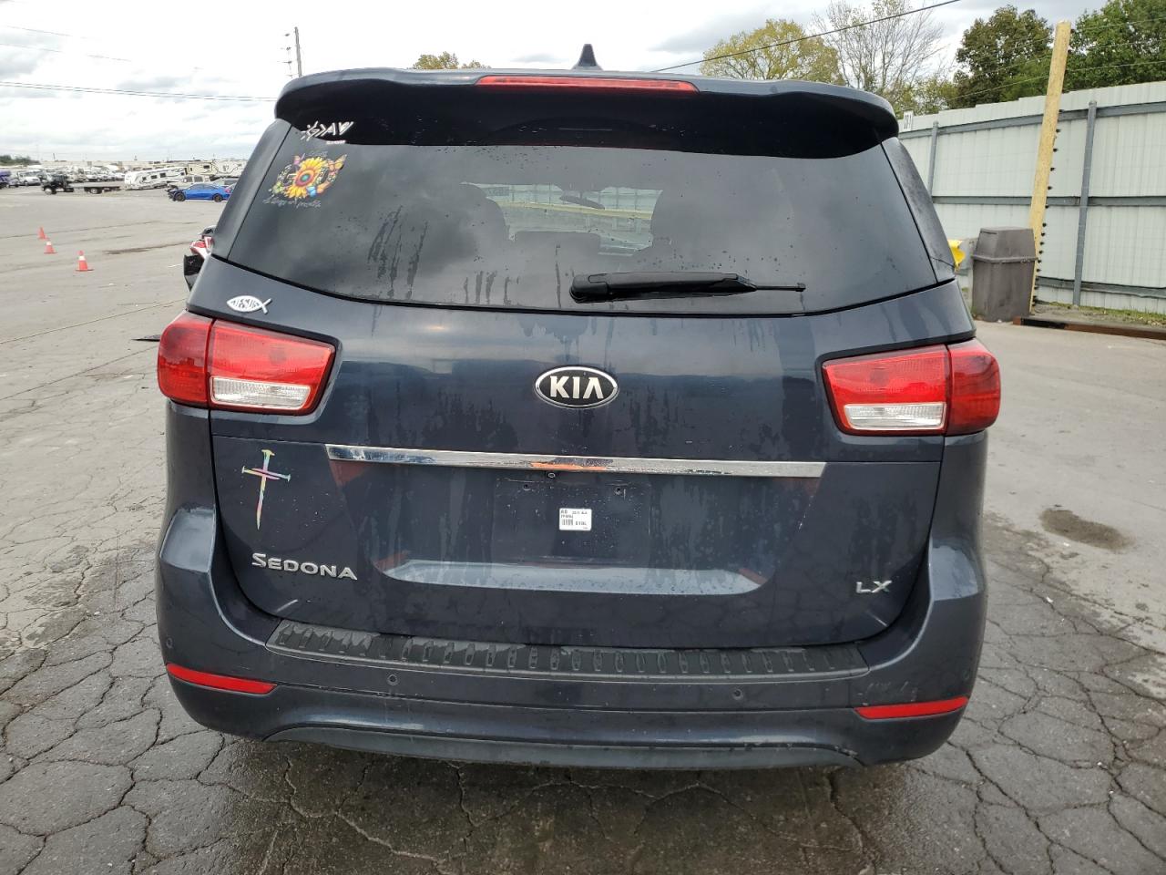 2015 Kia Sedona Lx VIN: KNDMB5C11F6017912 Lot: 83750285