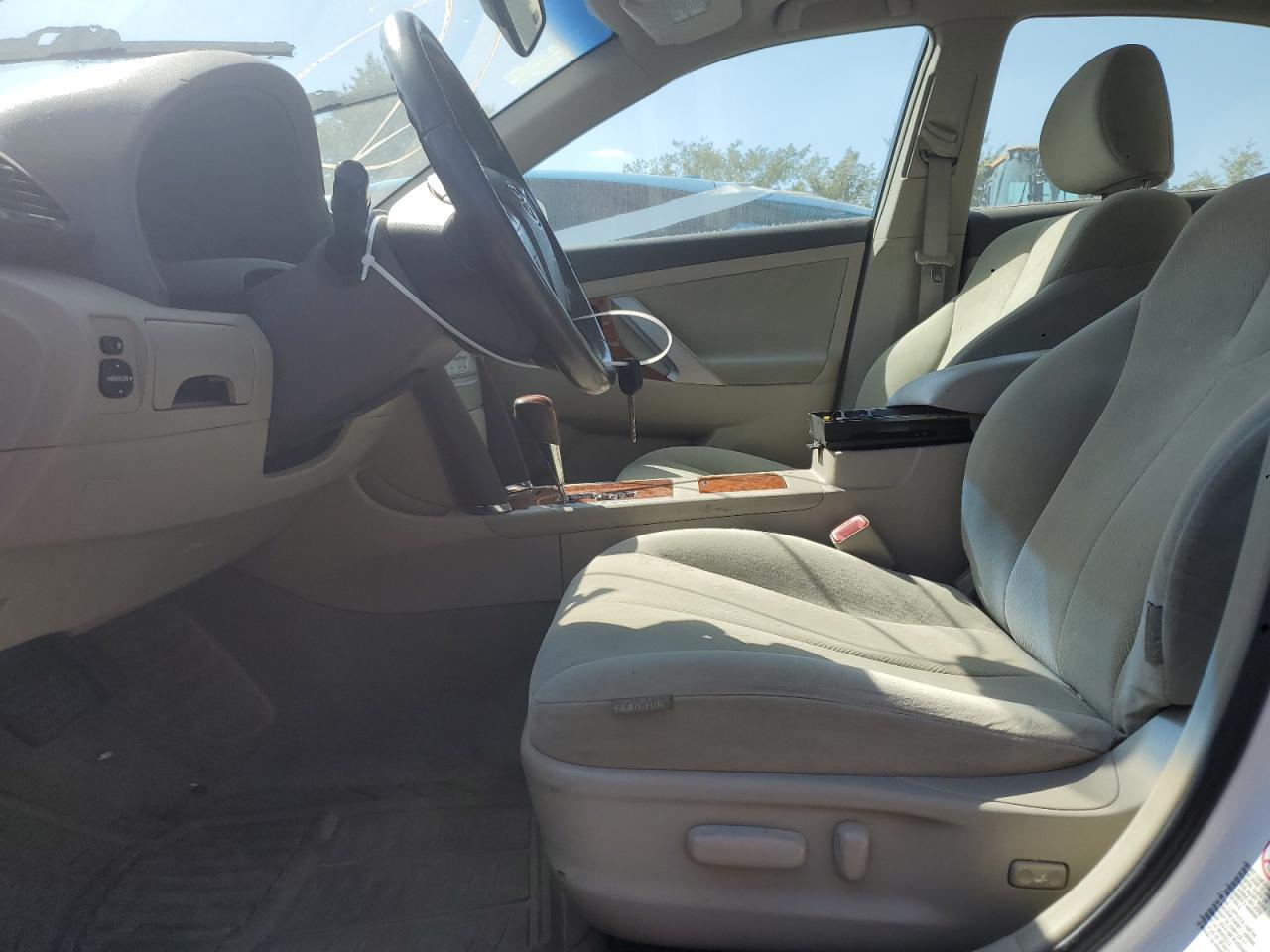 2009 Toyota Camry Base VIN: 4T1BE46K49U918930 Lot: 70500185