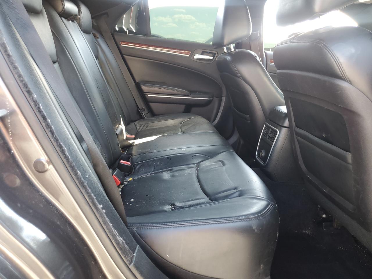 2013 Chrysler 300 VIN: 2C3CCARG4DH519570 Lot: 84562275