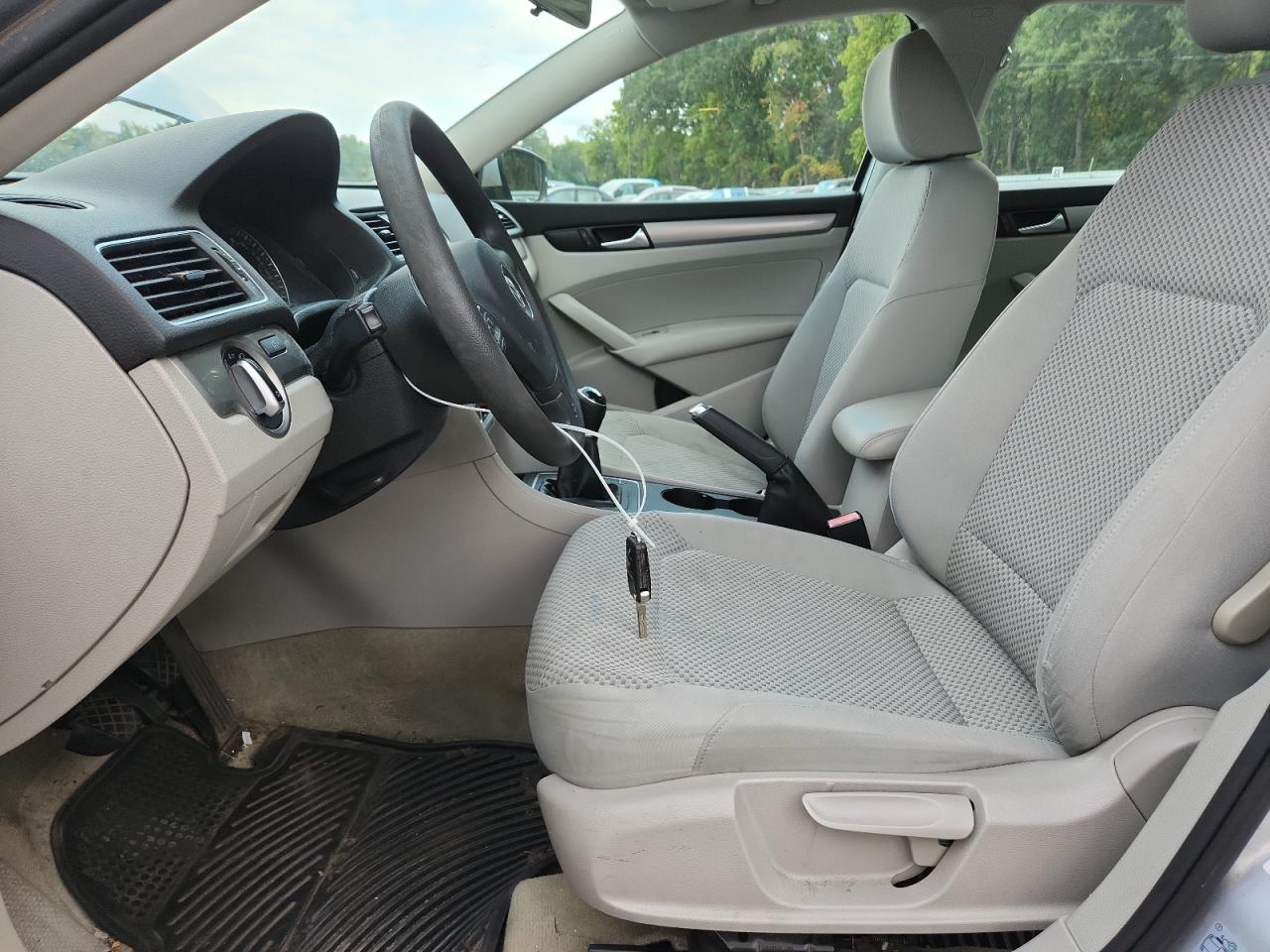 2013 Volkswagen Passat S VIN: 1VWAH7A34DC038850 Lot: 71572515