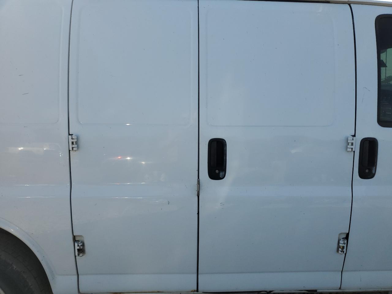 2018 Chevrolet Express G2500 VIN: 1GCWGAFG2J1179458 Lot: 84232675