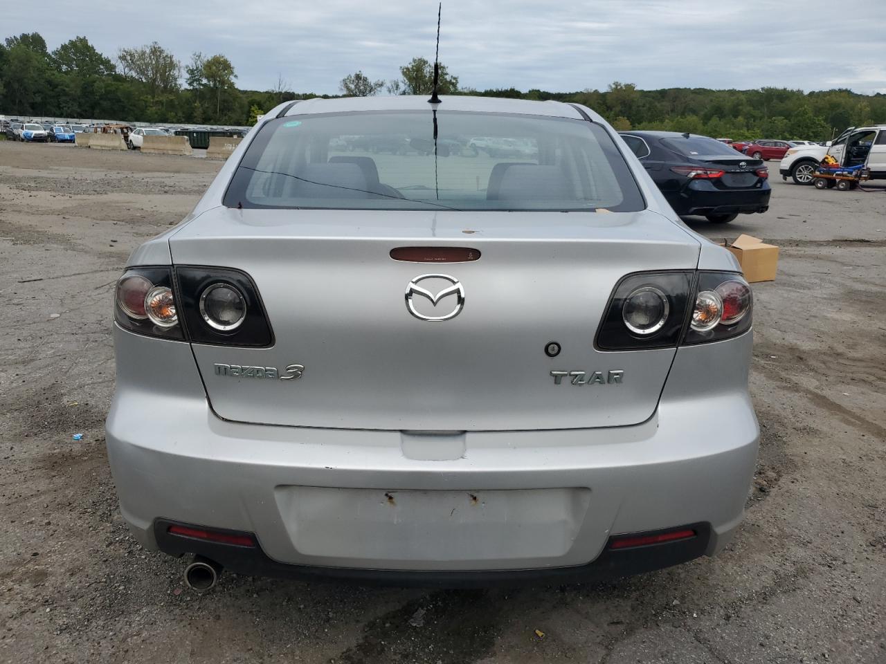 2008 Mazda 3 I VIN: JM1BK32G981851007 Lot: 80407025
