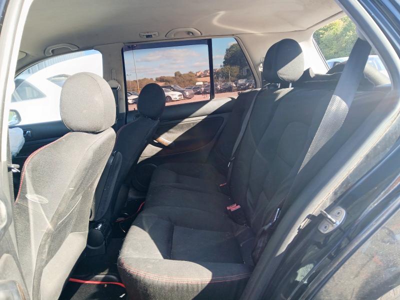 2004 VOLKSWAGEN GOLF GT TDI 