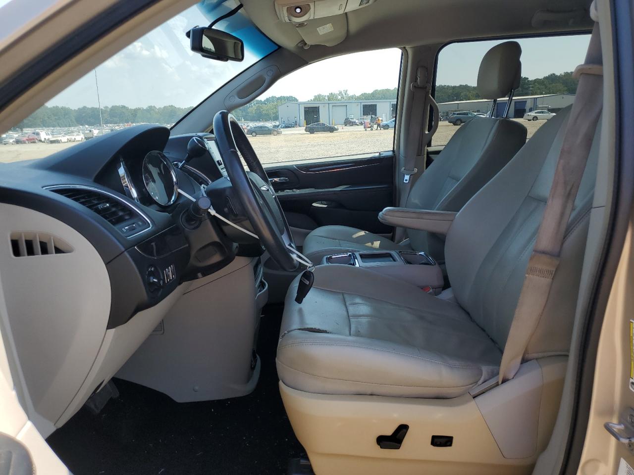 2013 Chrysler Town & Country Touring VIN: 2C4RC1BG4DR647737 Lot: 80742395