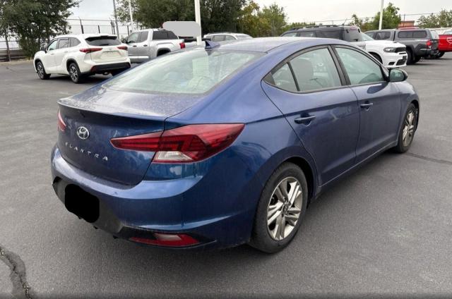  HYUNDAI ELANTRA 2019 Синий