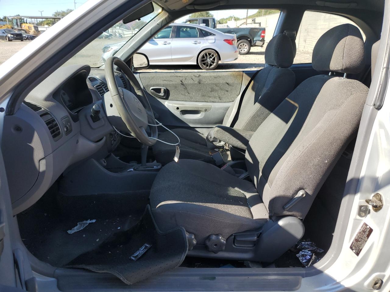 2001 Hyundai Accent Gs VIN: KMHCG35CX1U138406 Lot: 81693065