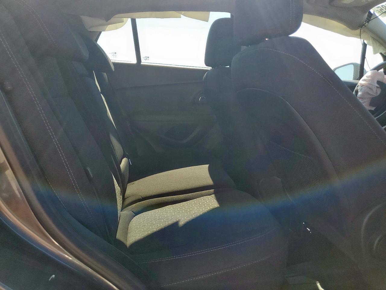 2020 Chevrolet Trax Ls VIN: 3GNCJKSB1LL266842 Lot: 71640485