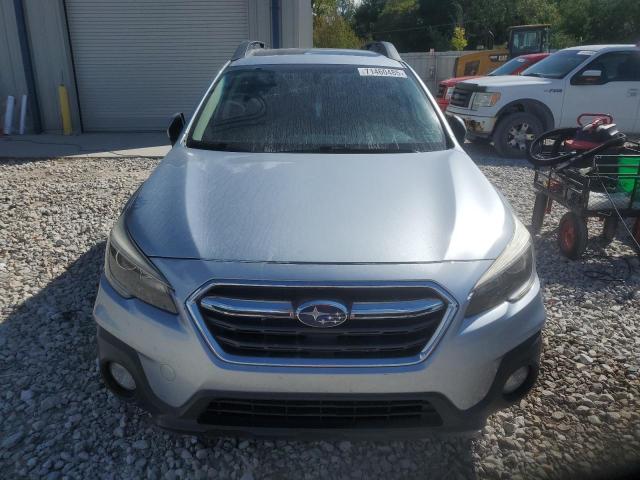  SUBARU OUTBACK 2018 Серебристый