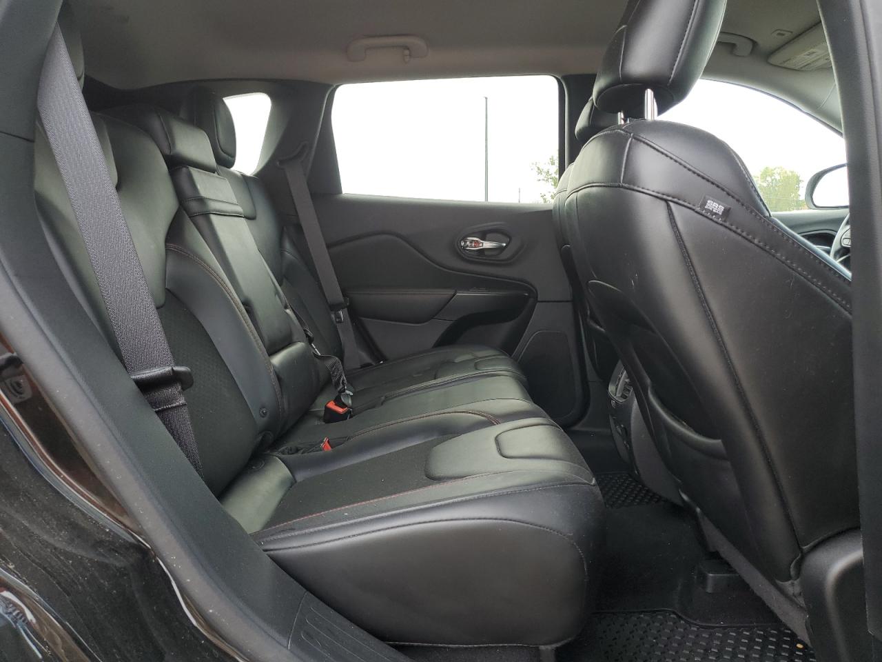 2019 Jeep Cherokee Trailhawk VIN: 1C4PJMBX9KD369559 Lot: 83870955