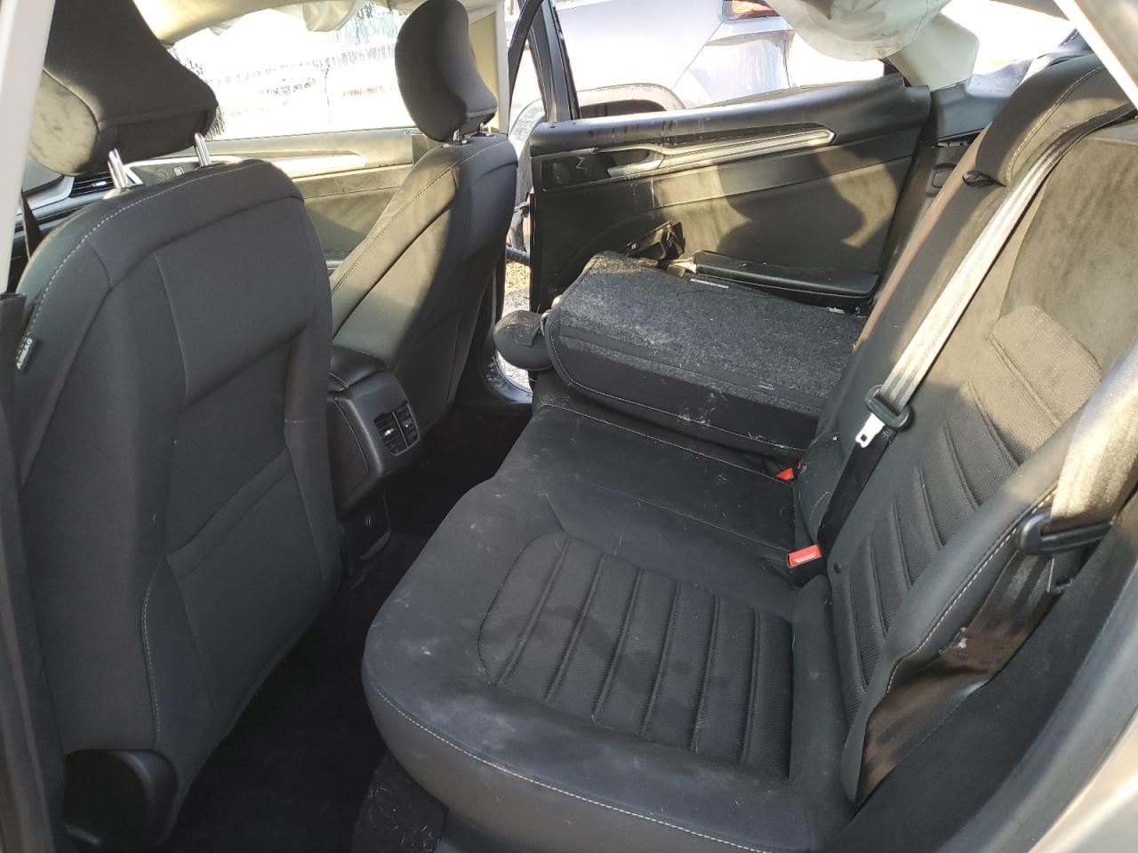 2019 Ford Fusion Se VIN: 3FA6P0LU8KR166733 Lot: 80105635