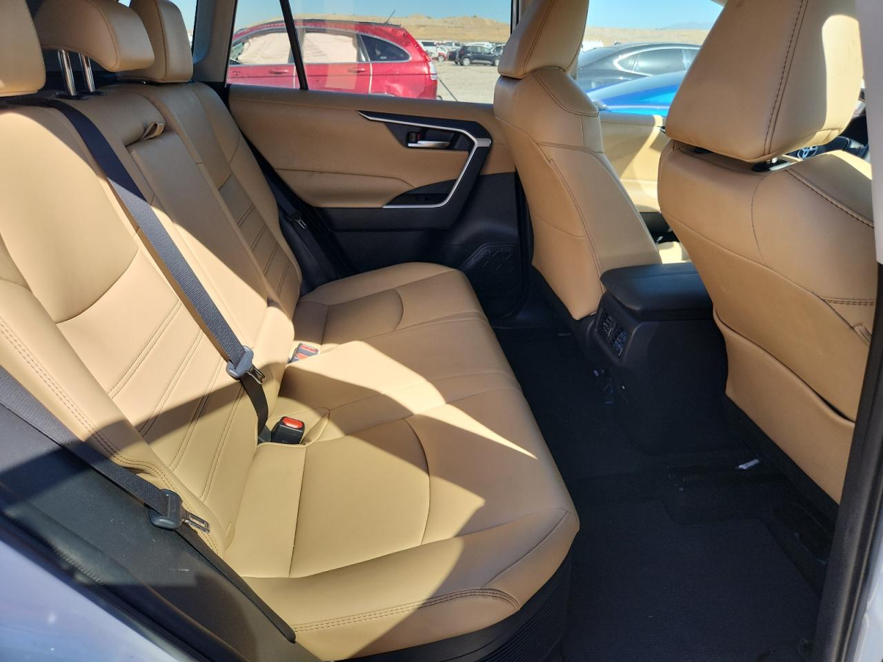 2021 Toyota Rav4 Xle Premium VIN: 2T3B6RFV3MW021831 Lot: 82085705