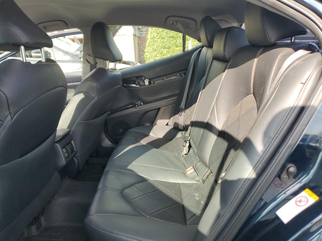 2019 Toyota Camry L VIN: 4T1B11HKXKU731902 Lot: 72083025