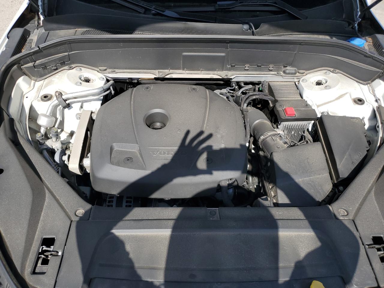 2020 Volvo Xc90 T5 Momentum VIN: YV4102CK0L1572081 Lot: 84193565