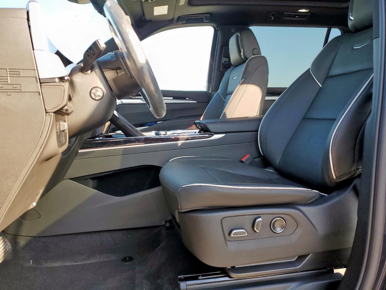 2025 Cadillac Escalade Esv Sport VIN: 1GYS9PRL1SR238758 Lot: 81678445