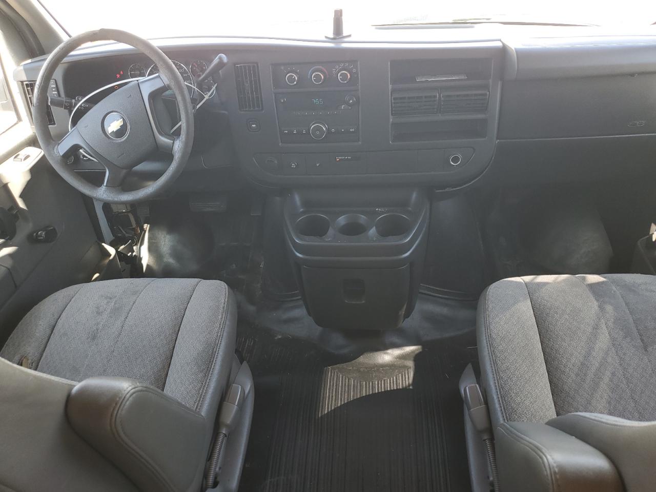 2011 Chevrolet Express G1500 VIN: 1GCSGAFX5B1137642 Lot: 70275975