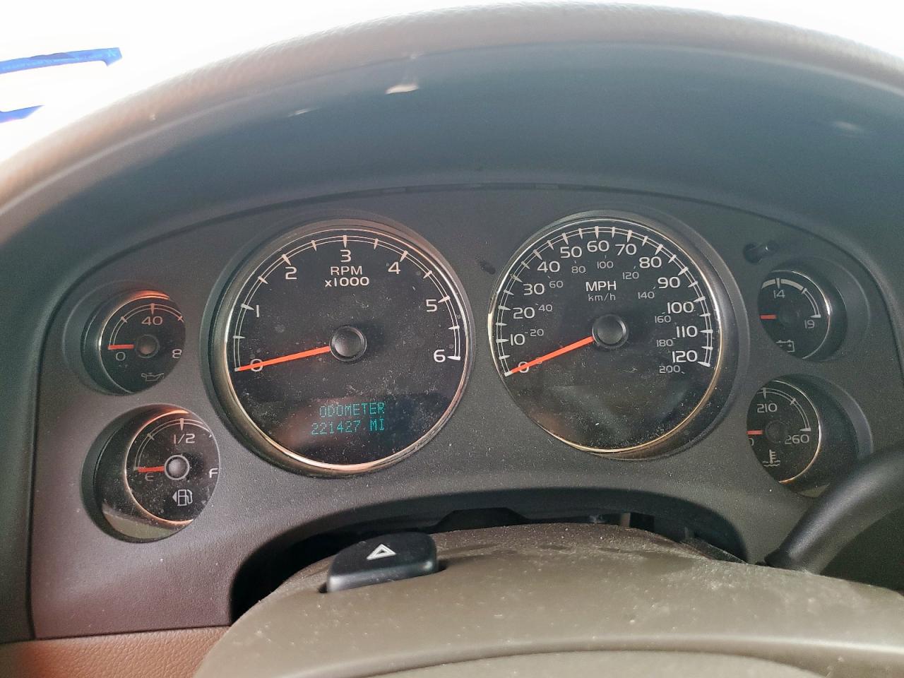 2011 Chevrolet Suburban C1500 Lt VIN: 1GNSCJE07BR284215 Lot: 84797495