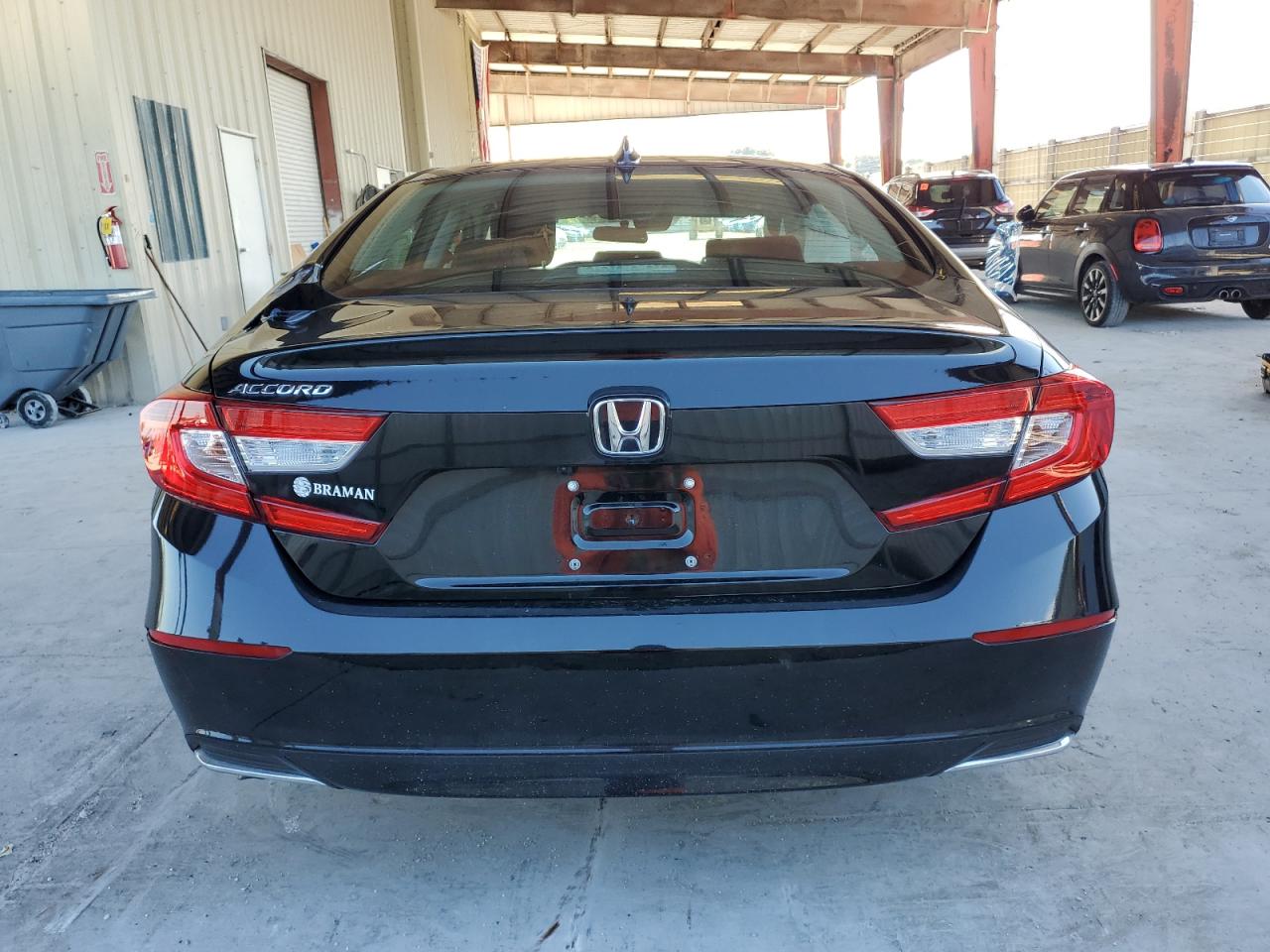 2022 Honda Accord Lx VIN: 1HGCV1F12NA068310 Lot: 80225015