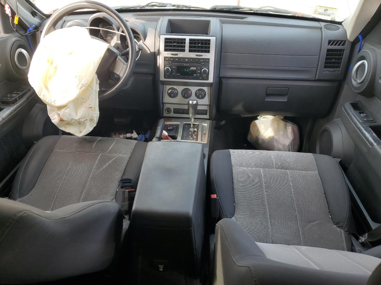 2008 Dodge Nitro Sxt VIN: 1D8GU28K38W178757 Lot: 82155055