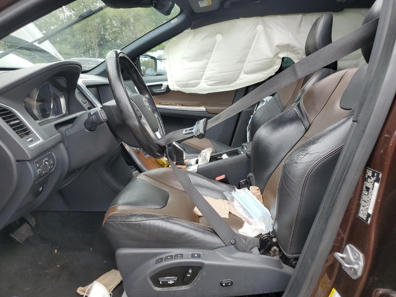 2016 Volvo Xc60 T6 Platinum VIN: YV449MRM6G2914950 Lot: 81747215