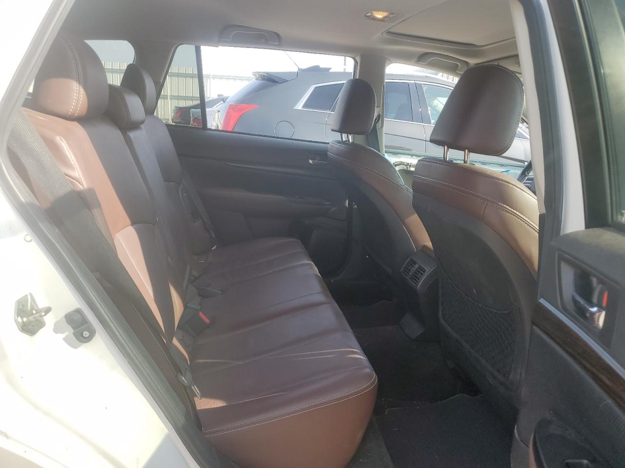 2014 Subaru Outback 2.5I Limited VIN: 4S4BRCPCXE3285811 Lot: 71926275