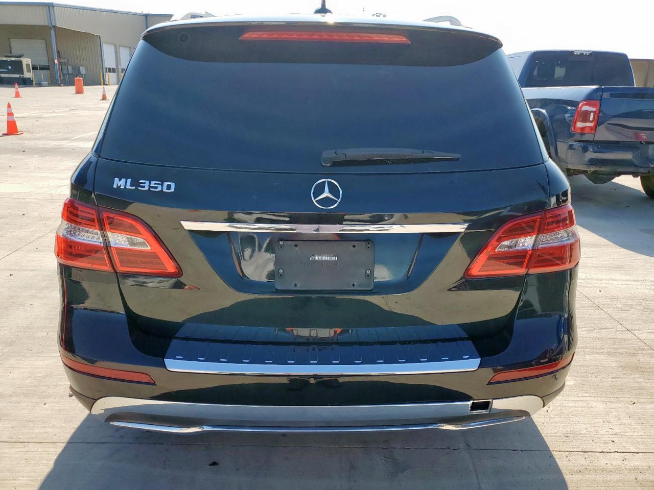 2015 Mercedes-Benz Ml 350 VIN: 4JGDA5JB2FA570544 Lot: 80223545
